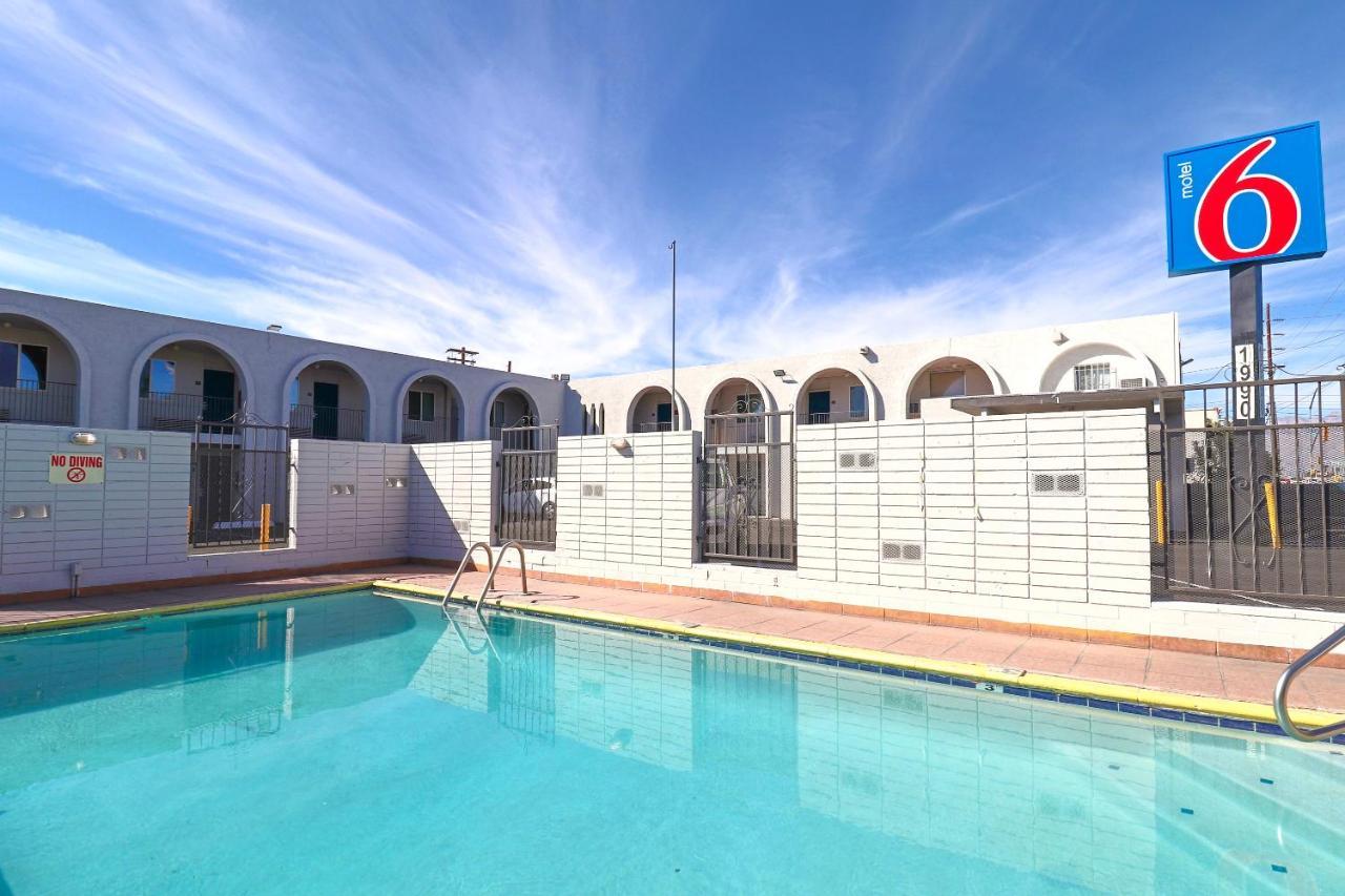 Motel 6 Tucson, Az - East Williams Center Eksteriør bilde