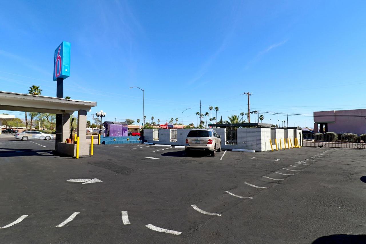 Motel 6 Tucson, Az - East Williams Center Eksteriør bilde